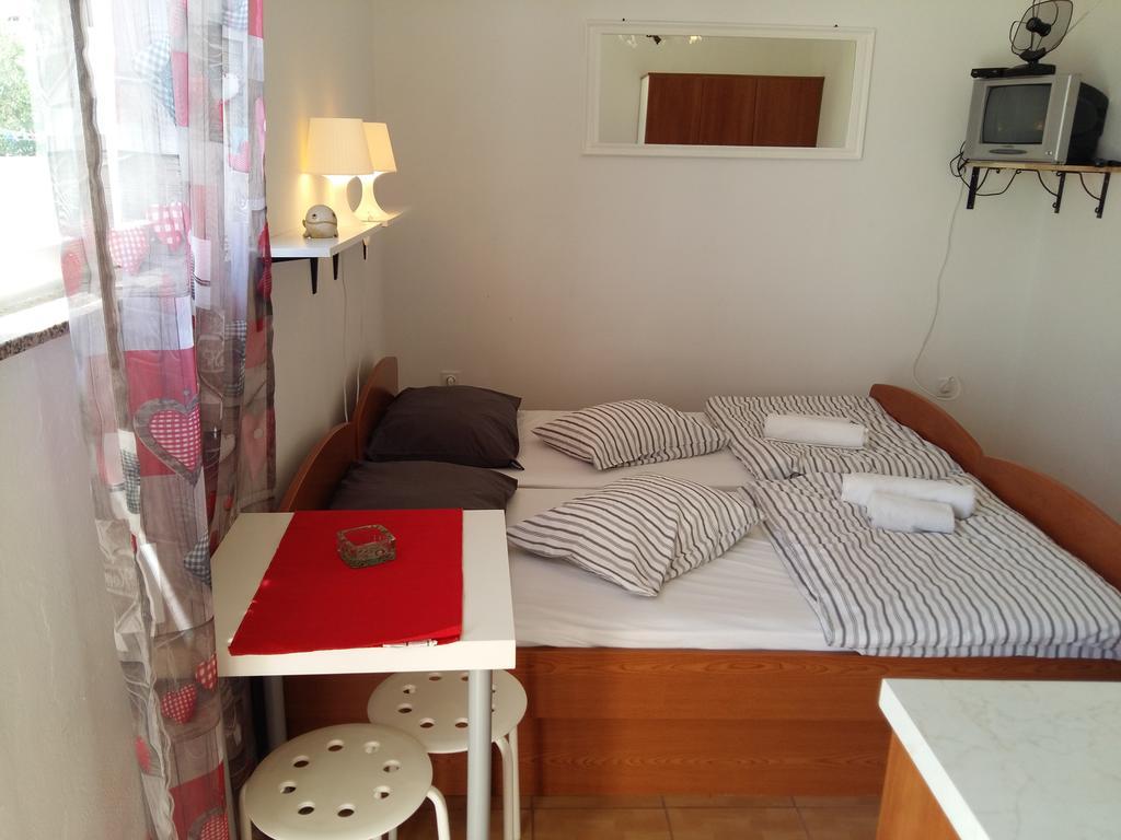 Apartments Marko Vrsi Ngoại thất bức ảnh